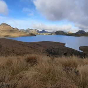 Laguna de Parcacocha desde Papallacta